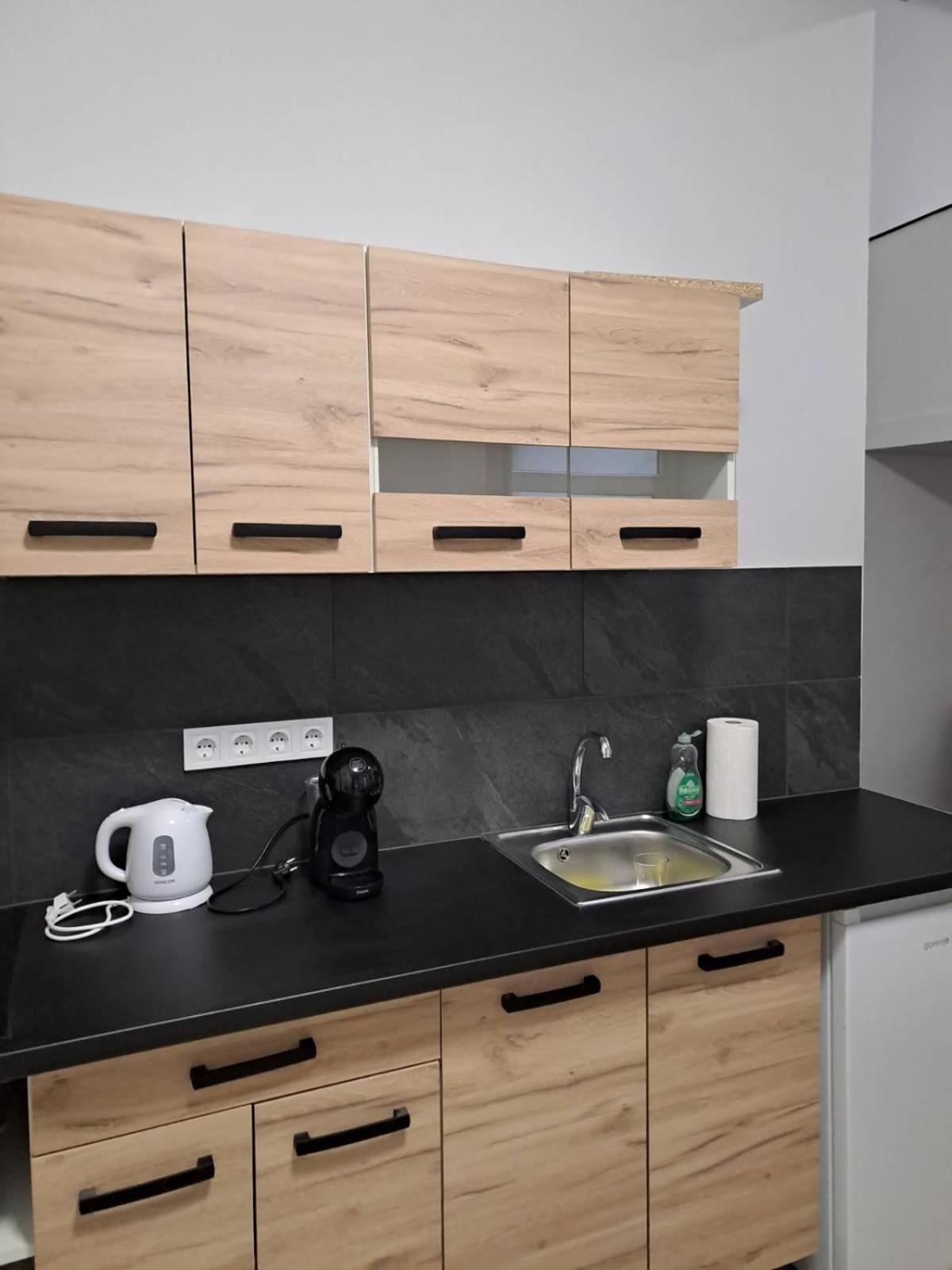 Cute Downtown Apartment بودابست المظهر الخارجي الصورة